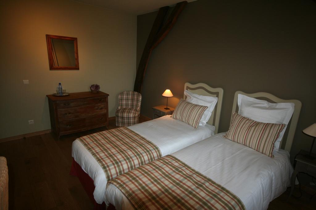 Hostellerie Au Coeur Du Spinois Rebecq-Rognon Rum bild