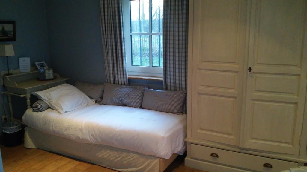 Hostellerie Au Coeur Du Spinois Rebecq-Rognon Rum bild
