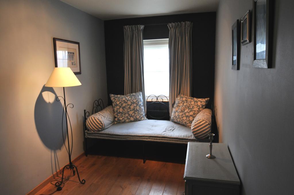 Hostellerie Au Coeur Du Spinois Rebecq-Rognon Rum bild