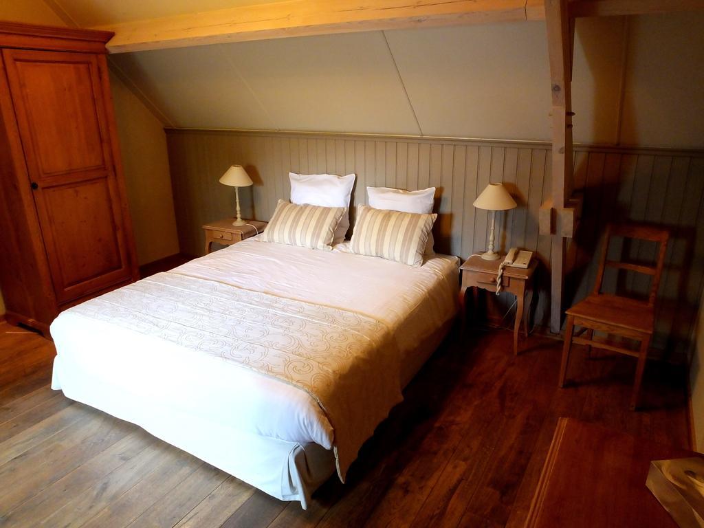 Hostellerie Au Coeur Du Spinois Rebecq-Rognon Rum bild
